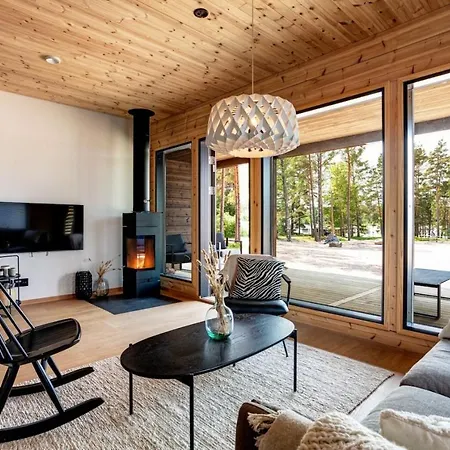 Holiday home Saunamaki H - Beachfront